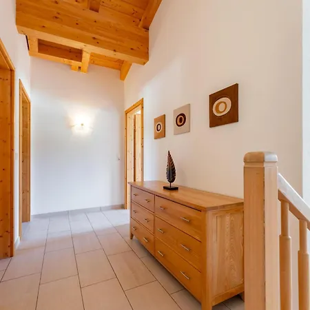 Maxima - In - Out Chalet *