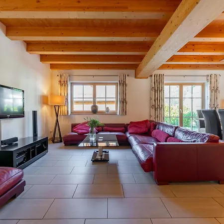 Chalet Maxima - In - Out